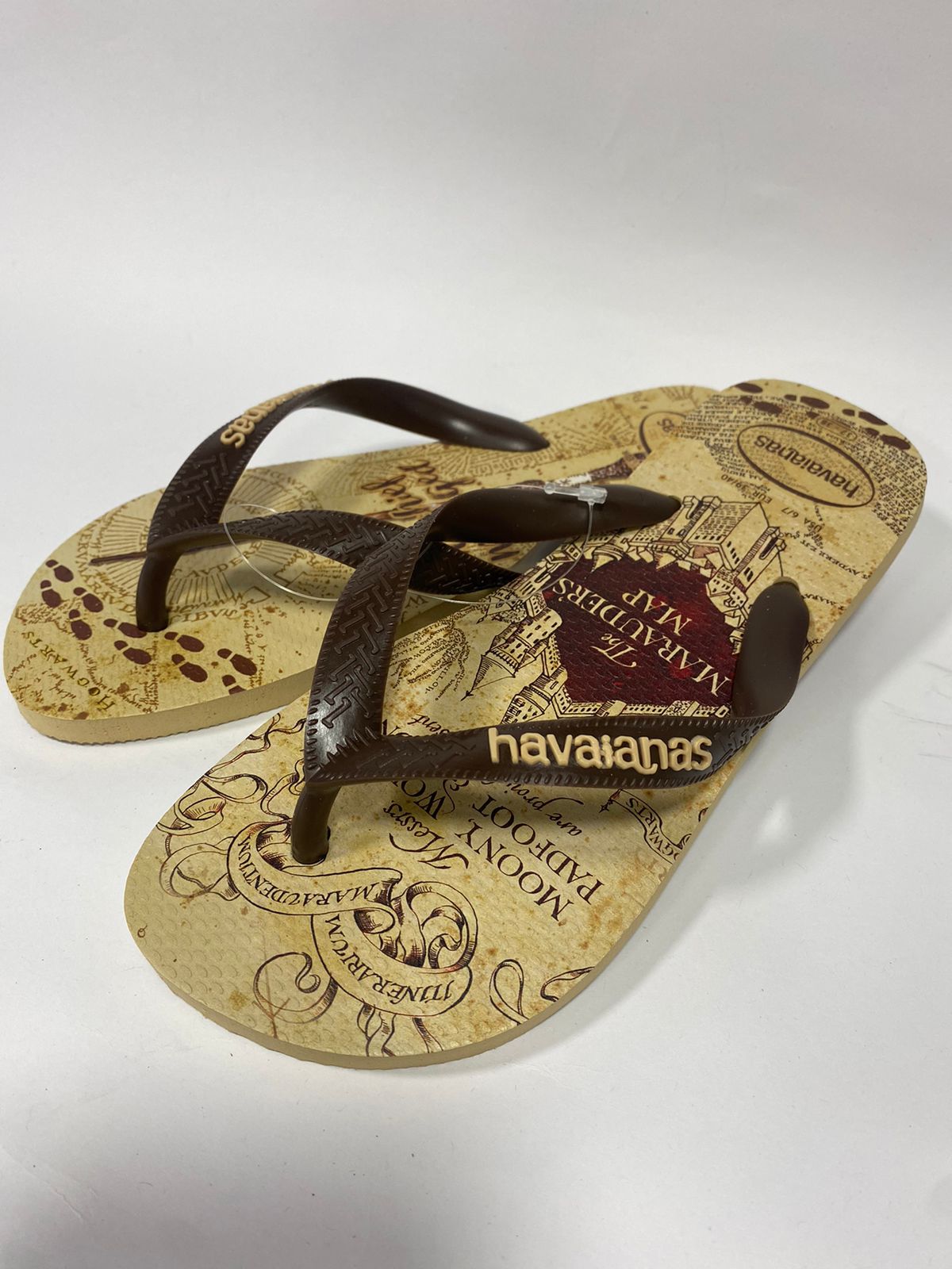 Chinelos Havaianas Harry Potter Dourado