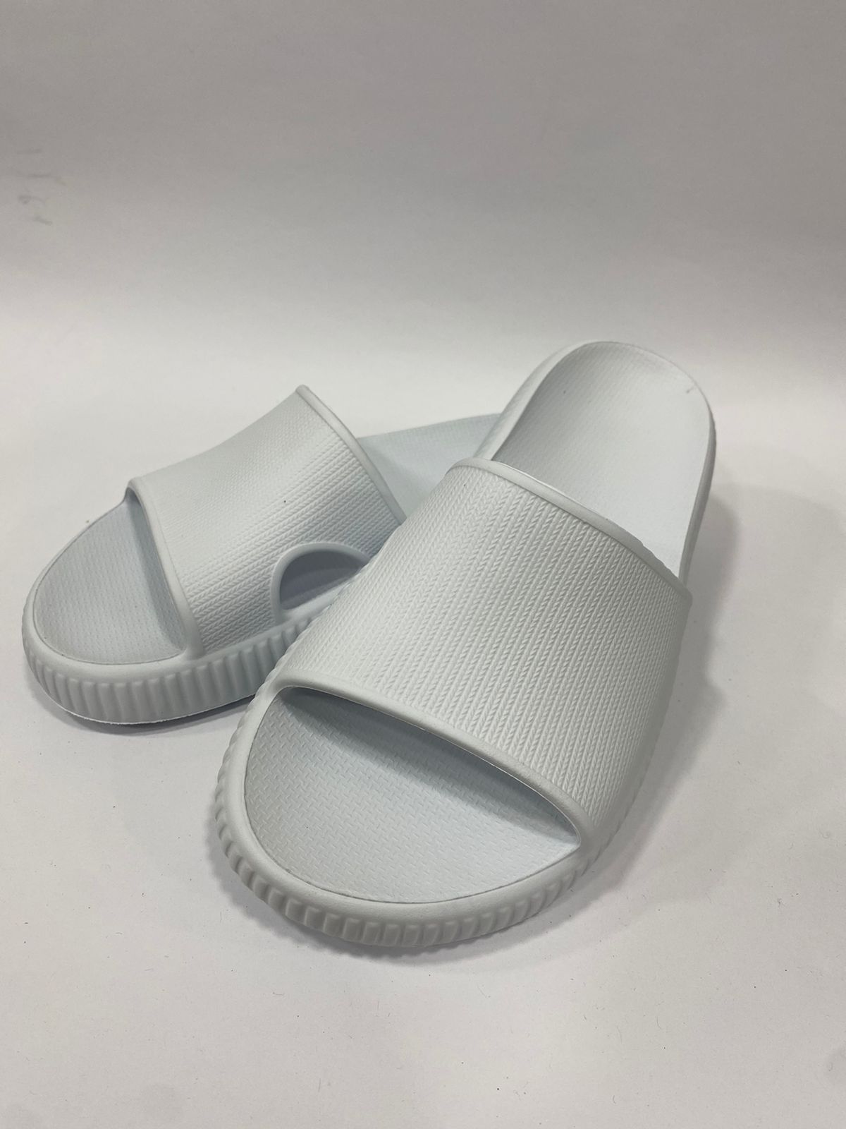 Chinelo Nuvem Branco