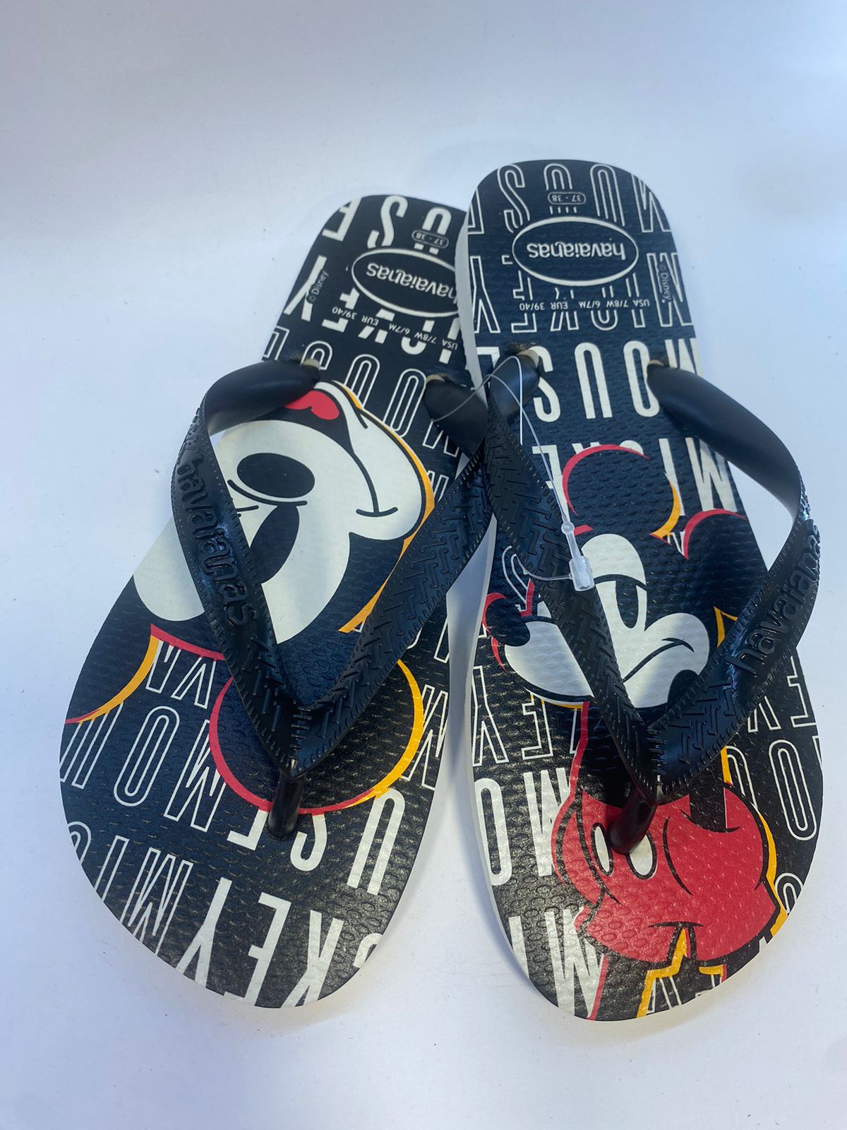 Chinelo Havaianas Top Disney branco e preto